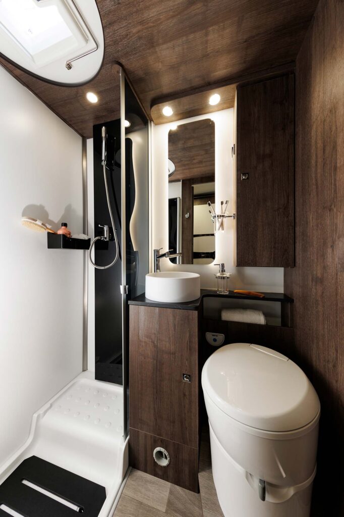 Benimar Sport 346 - interior view 10