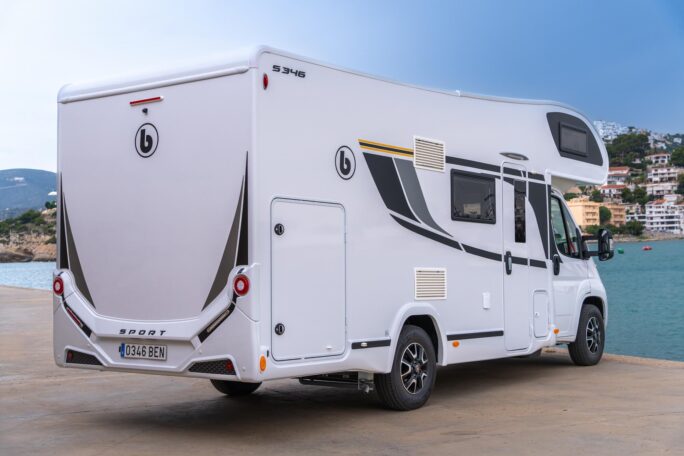 Benimar Sport 346 - exterior view 3